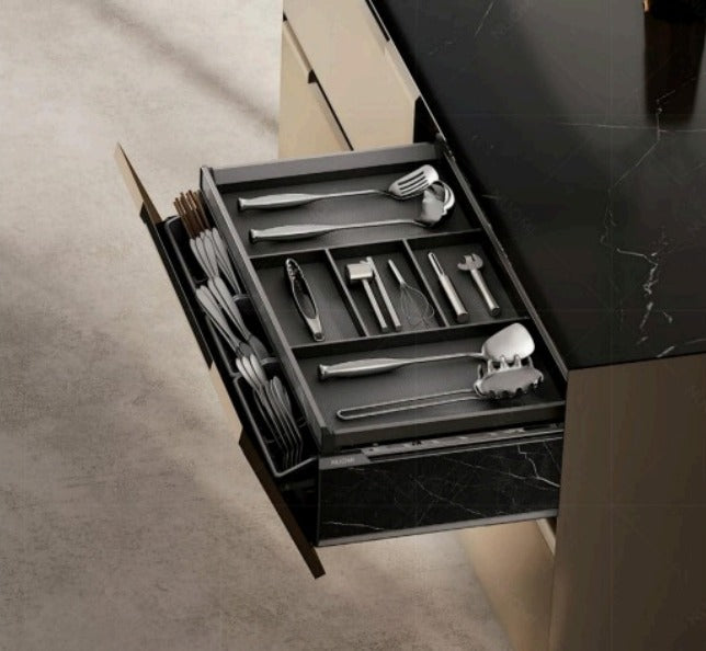Multifunctional Basket With Cutlery Tray
